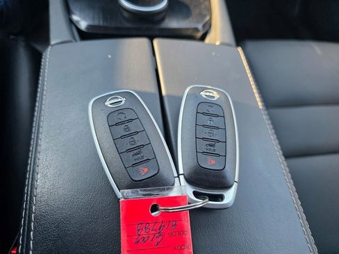 Used 2023 Nissan Rogue SV w/ SV Premium B Package image 29