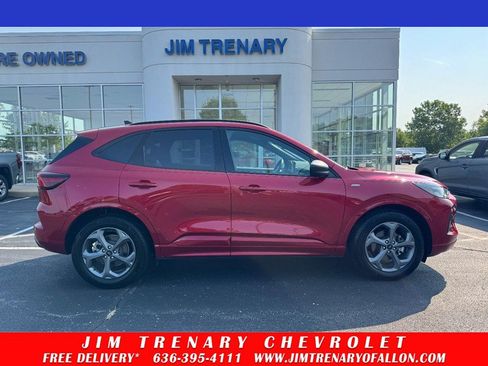 Used 2024 Ford Escape ST-Line w/ Tech Pack #1 FWD image 1