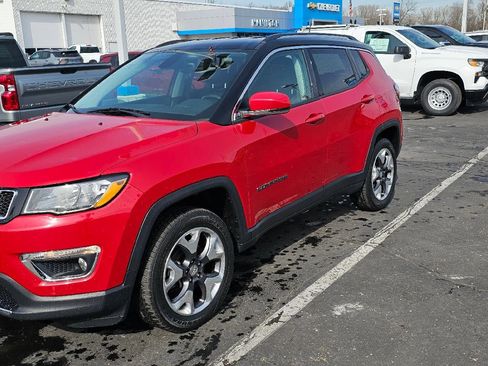 Used 2018 Jeep Compass Limited image 1