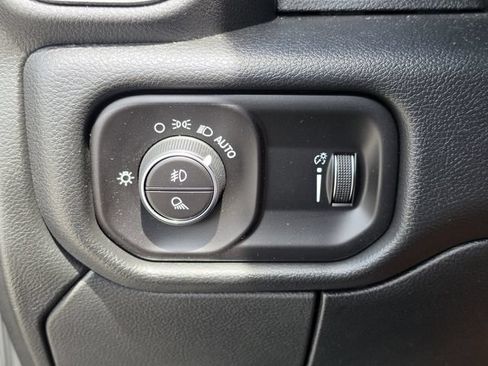 Used 2026 RAM 2500 Warlock AWD/4WD image 32