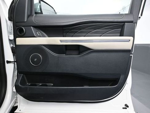 Used 2021 Ford Expedition Platinum image 53