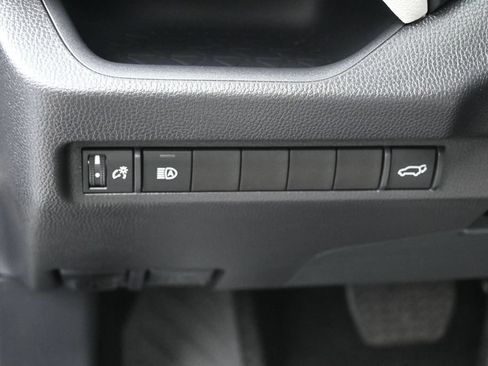 Used 2025 Toyota RAV4 XLE w/ Convenience Package FWD image 16