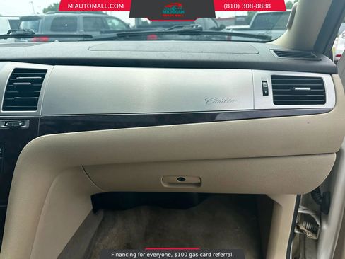 Used 2013 Cadillac Escalade Premium image 19