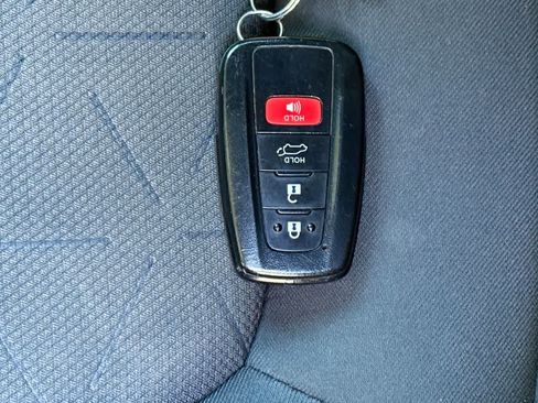 Used 2020 Toyota RAV4 Limited w/ Limited Grade Weather Package AWD/4WD image 21