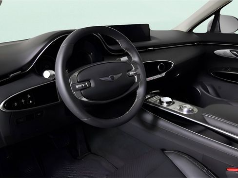 Used 2025 Genesis G70 3.3T Advanced w/ Sport Prestige Package image 45