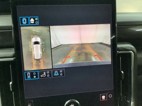 New 2026 GMC Yukon XL Elevation image 23