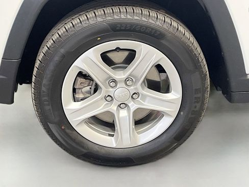 Used 2023 Jeep Compass Sport AWD/4WD image 30