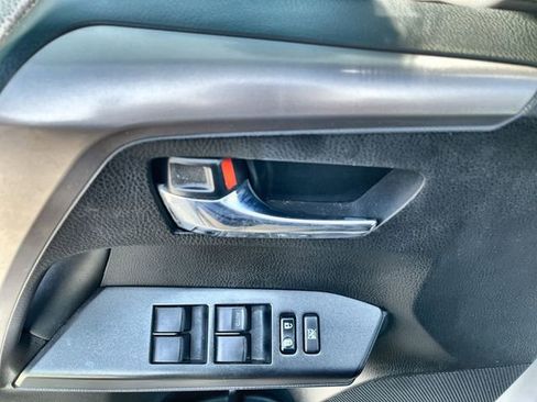 Used 2016 Toyota RAV4 XLE w/ Convenience Package image 17