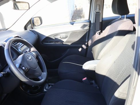 Used 2008 Scion xD image 11