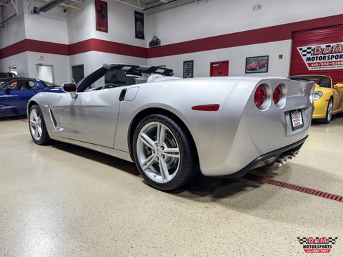 Used 2008 Chevrolet Corvette Convertible w/ Preferred Equipment Group image 3