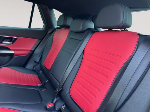 Used 2025 Mercedes-Benz GLC 43 AMG 4MATIC image 13