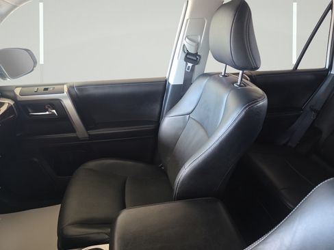 Used 2023 Toyota 4Runner Limited AWD/4WD image 21