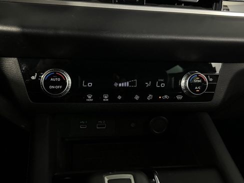 Used 2023 Mitsubishi Outlander SEL image 21