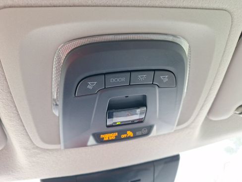 Used 2023 Toyota Corolla Cross L FWD image 27