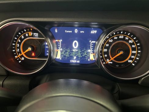 Used 2023 Jeep Gladiator Mojave w/ Trailer Tow Package image 15