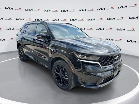 Certified 2023 Kia Sorento SX AWD/4WD image 1