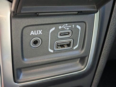 New 2025 Jeep Gladiator Sport image 19