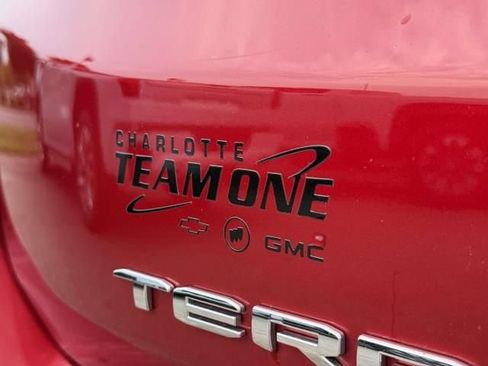 Used 2024 GMC Terrain SLE w/ Driver Convenience Package AWD/4WD image 34