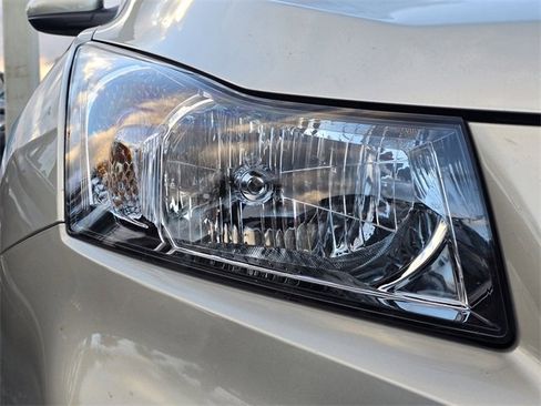 Used 2016 Chevrolet Cruze LT w/ Technology Package image 10