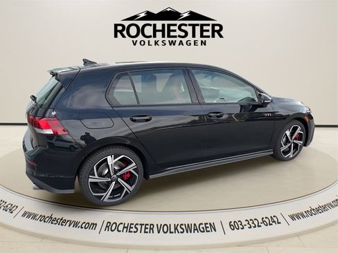 New 2026 Volkswagen GTI SE image 9
