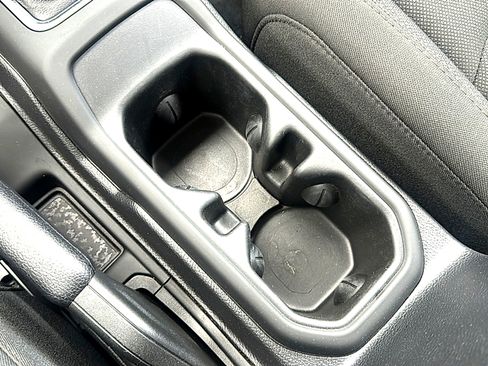 Used 2022 Jeep Wrangler Sport image 33