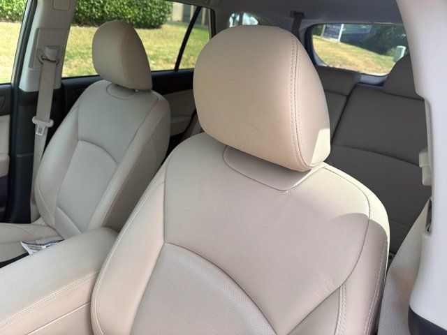 Used 2018 Subaru Outback 3.6R Limited AWD/4WD image 10