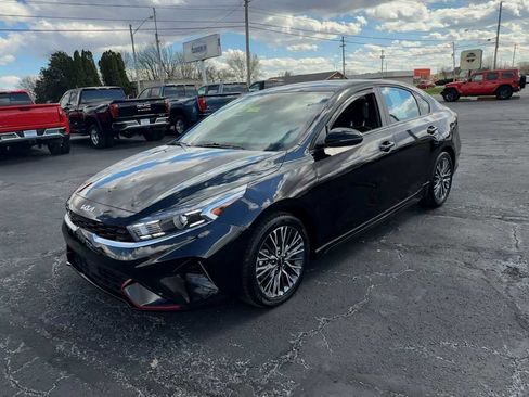 Used 2024 Kia Forte GT-Line w/ GT-Line Premium Package FWD image 4