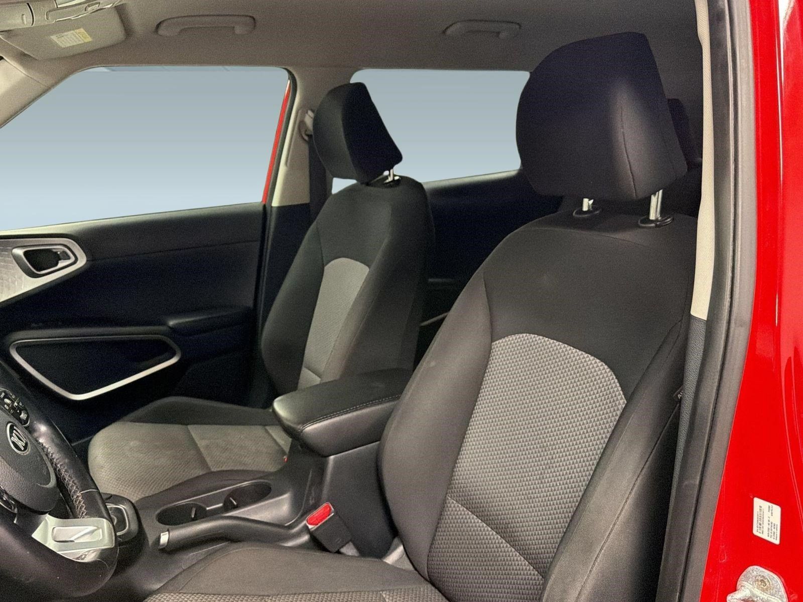 Used 2020 Kia Soul X-Line FWD image 5