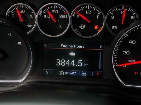 Used 2021 Chevrolet Silverado 2500 Custom w/ Custom Value Package image 44