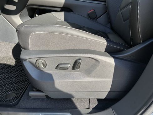 New 2026 Volkswagen Atlas SE image 13