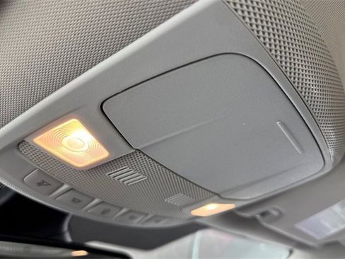 Used 2024 Ford Edge Titanium image 24