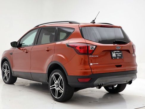 Used 2019 Ford Escape SEL AWD/4WD image 6