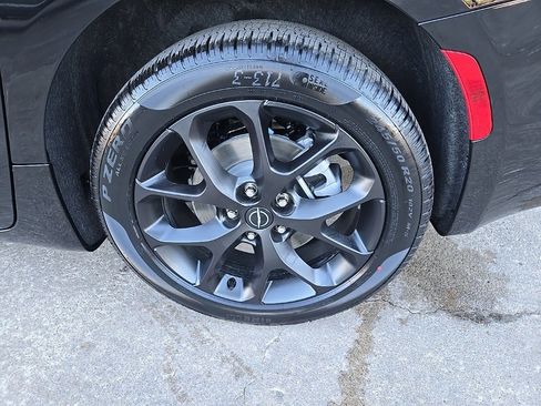 New 2026 Chrysler Pacifica Select w/ S Appearance Package image 21