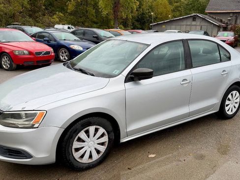 Used 2011 Volkswagen Jetta S FWD image 10