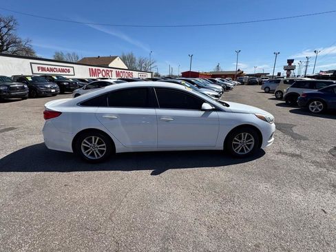 Used 2017 Hyundai Sonata SE image 4