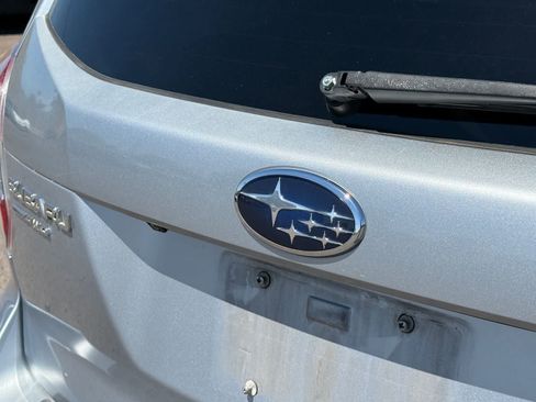 Used 2016 Subaru Forester 2.5i Premium AWD/4WD image 9