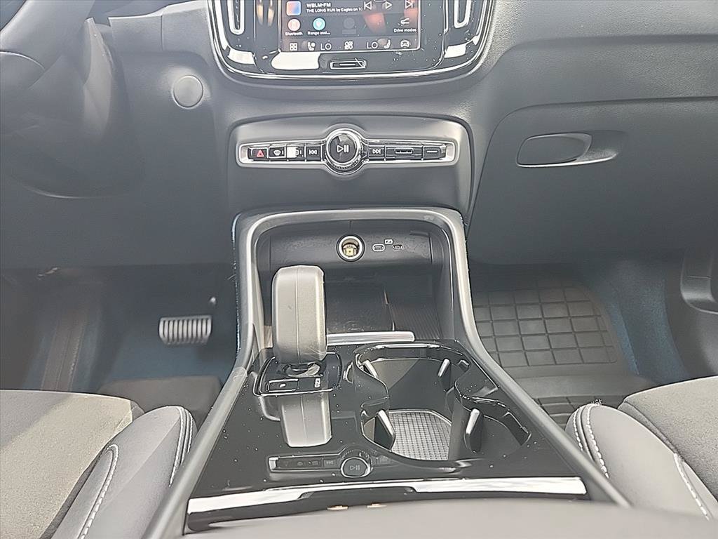 Certified 2023 Volvo XC40 Recharge Ultimate w/ Protection Package Premier AWD/4WD image 33