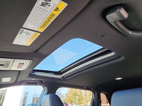 Used 2025 Honda CR-V Sport-L image 15