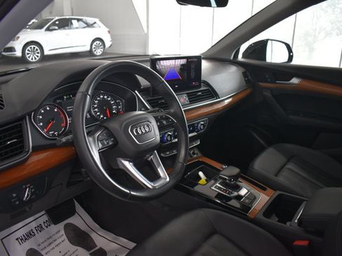 Used 2021 Audi Q5 2.0T Premium w/ Convenience Package AWD/4WD image 11