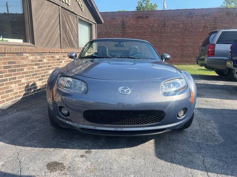 Used 2006 MAZDA MX-5 Miata Touring image 6