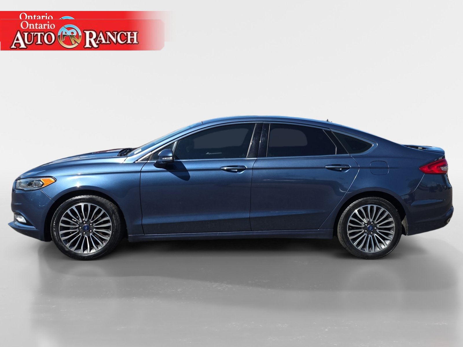 Used 2018 Ford Fusion Titanium AWD/4WD image 2