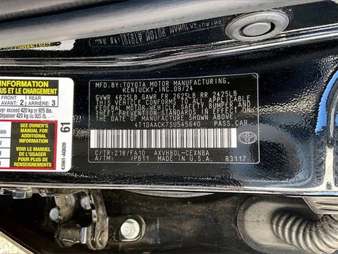 Used 2025 Toyota Camry LE image 16