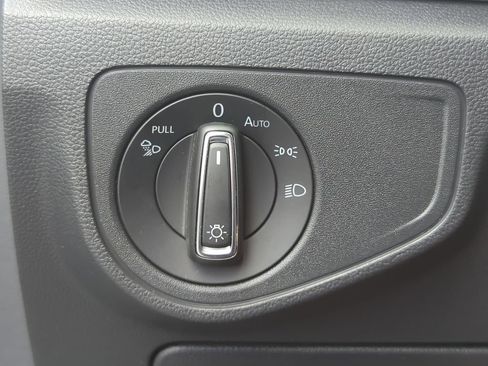 Certified 2023 Volkswagen Atlas SE FWD image 26