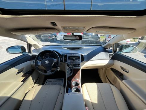 Used 2009 Toyota Venza Wagon 4D image 30