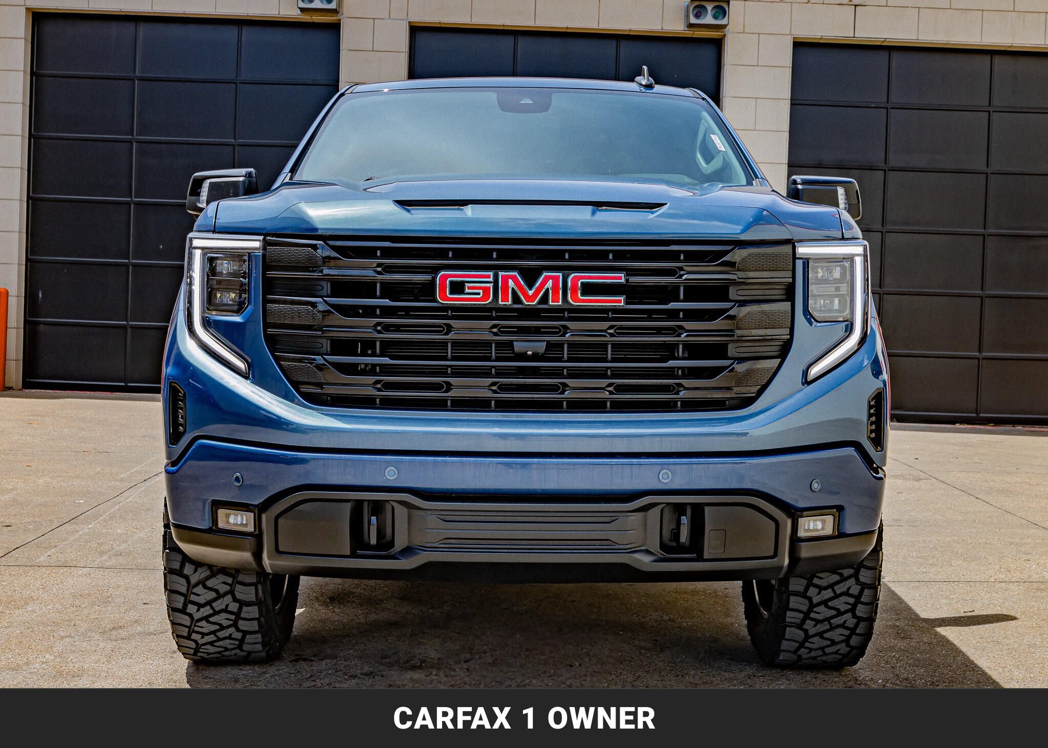 Used 2026 GMC Sierra 1500 Elevation w/ Elevation Premium Package AWD/4WD image 4