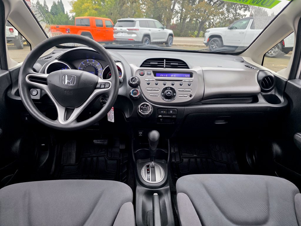 Used 2013 Honda Fit image 5