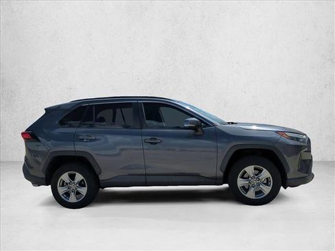 Used 2023 Toyota RAV4 XLE w/ Convenience Package FWD image 4