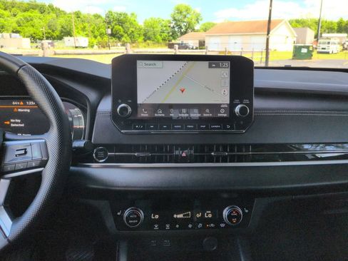 Used 2023 Mitsubishi Outlander SE Black Edition AWD/4WD image 14