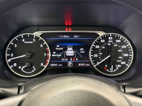 Used 2024 Nissan Sentra SV FWD image 29