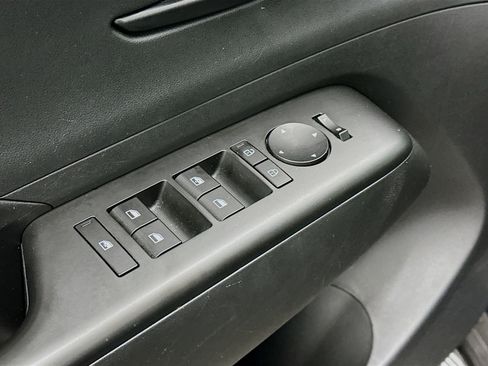 Used 2025 Hyundai Kona SEL image 15